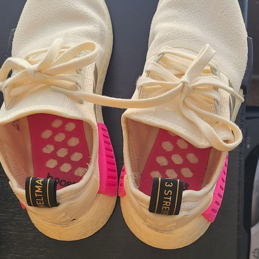 Adidas - Picture 6 of 6